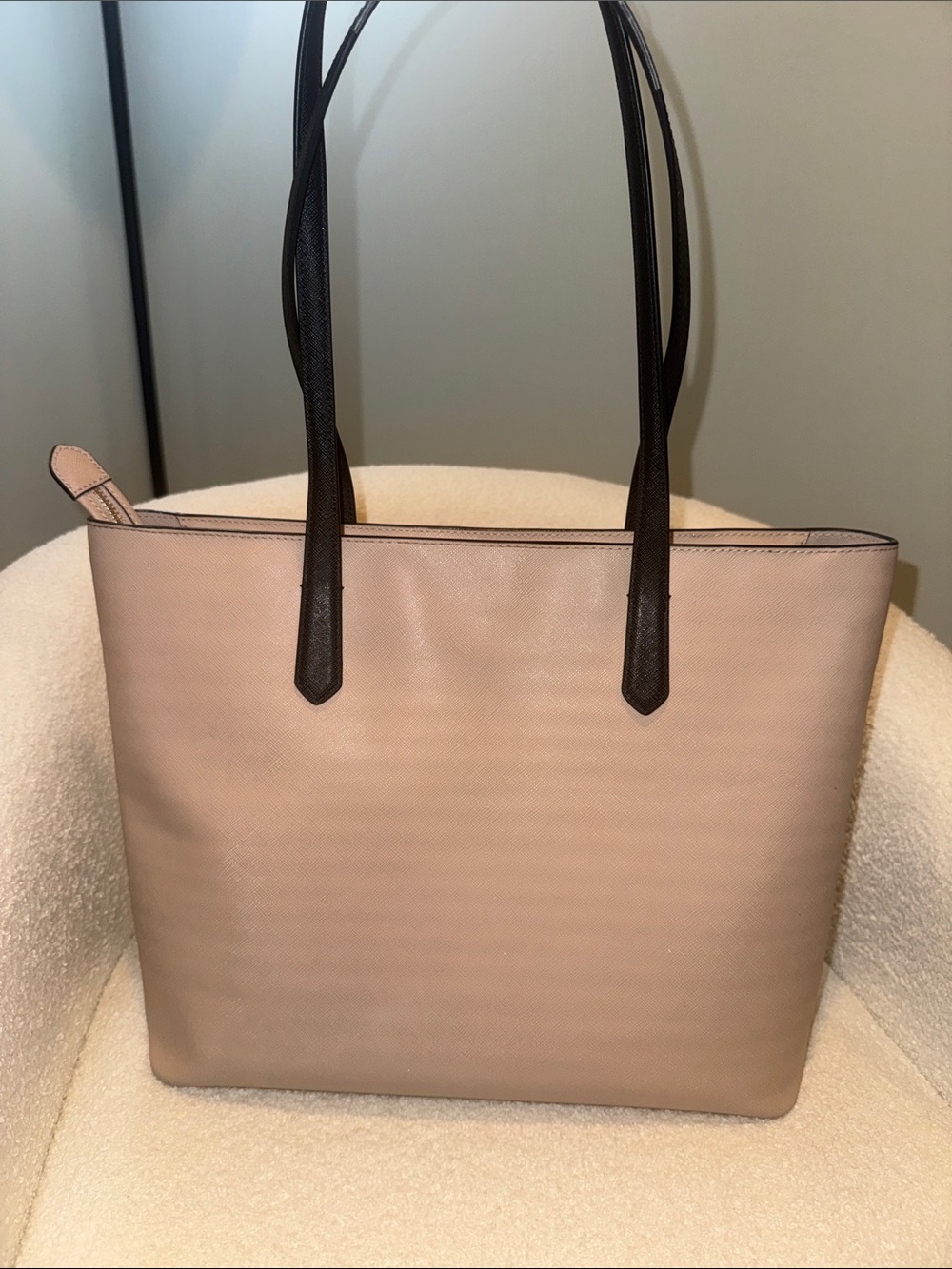 kate spade ♠️ Cream Tote with black Straps - Picture 5 of 15